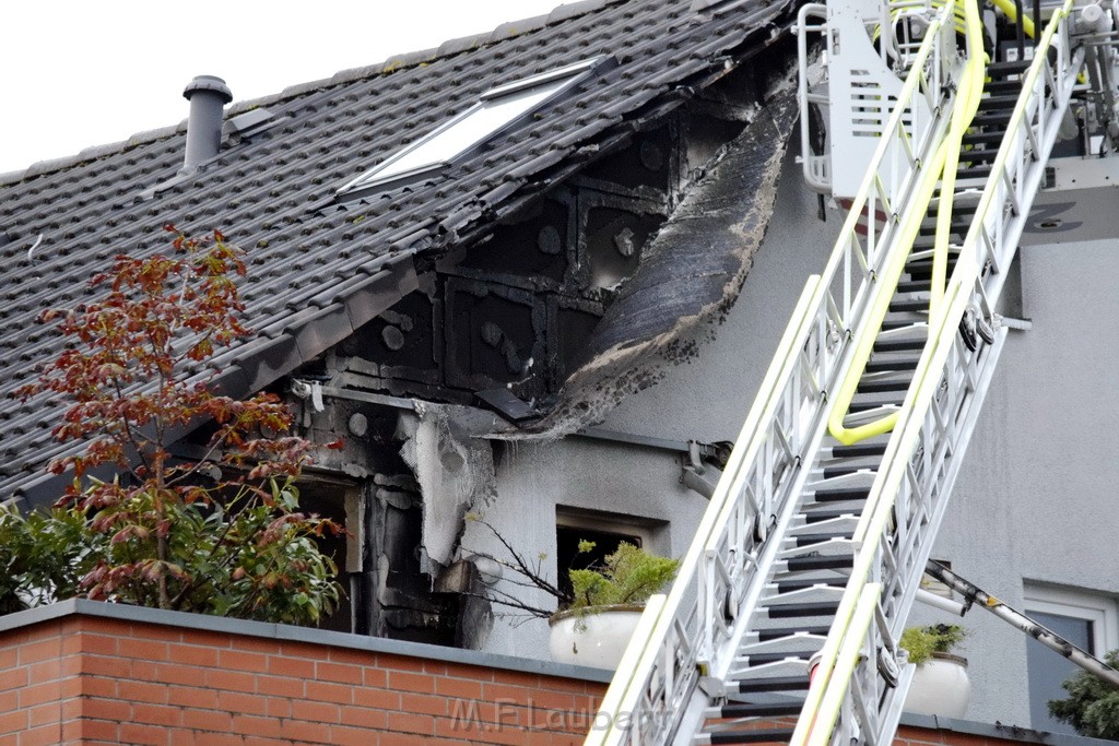 Feuer 2 Y Koeln Suerth Elisabeth Selbertstr P075.JPG - Miklos Laubert